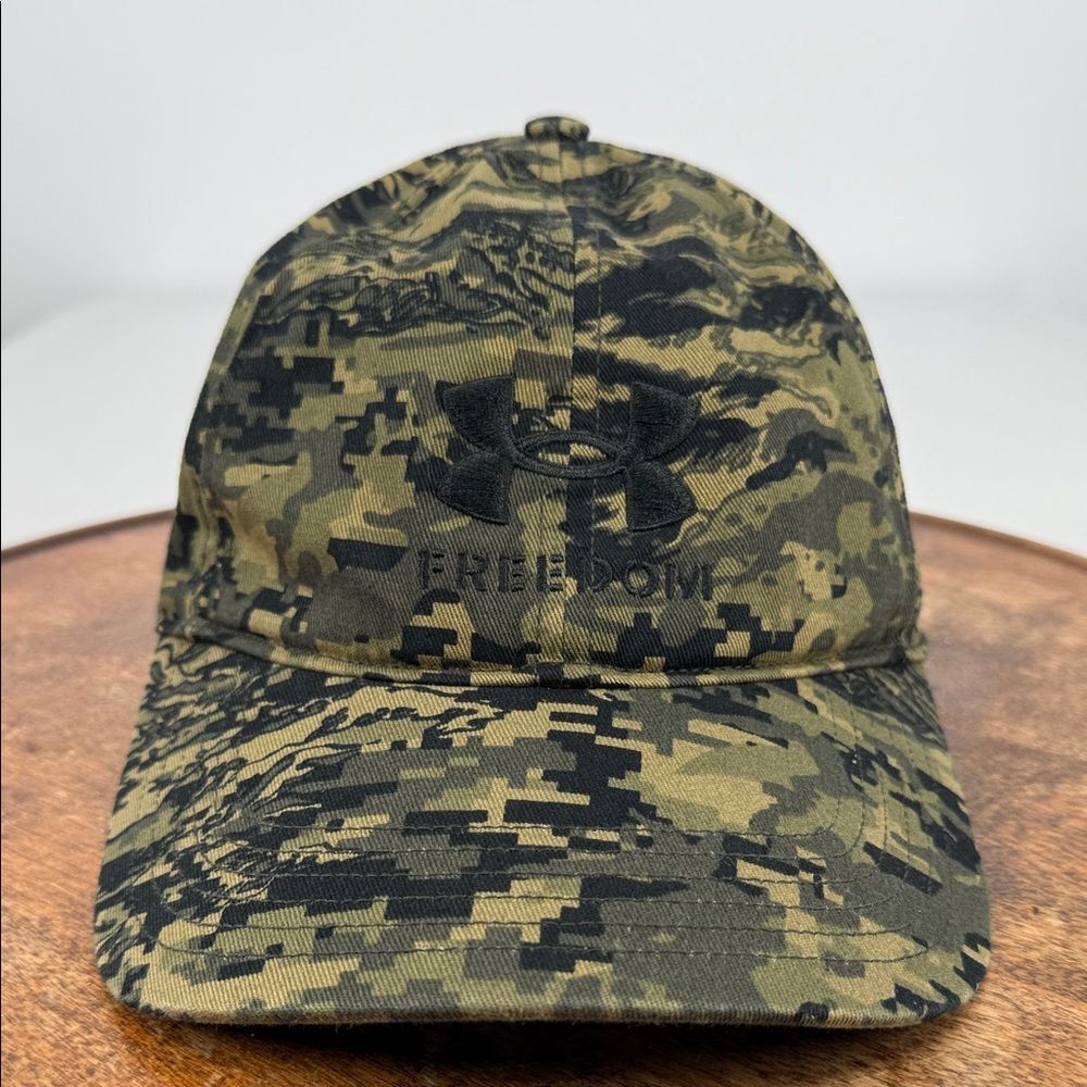 Under Armour Hat Freedom Green Black Camouflage Baseball Cap Free Fit Adjustable